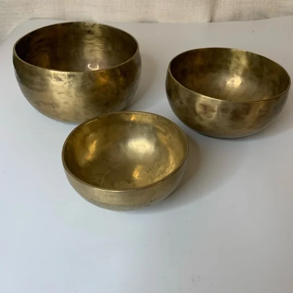 Set of Three Brass singing Bowls - Picture 1 of 12